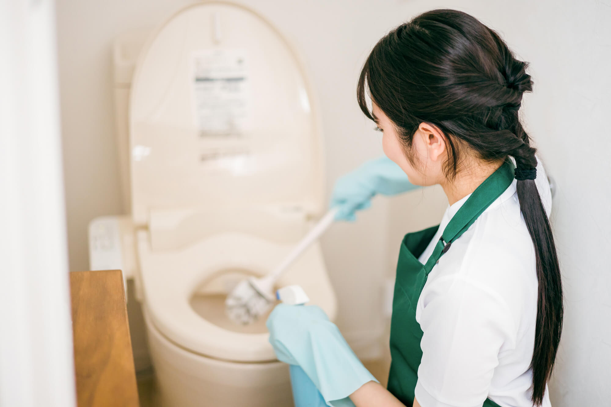 トイレの頑固な汚れを落とす方法